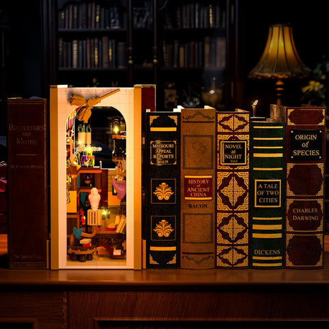 Magic Booknook Bauset mit LED-Beleuchtung